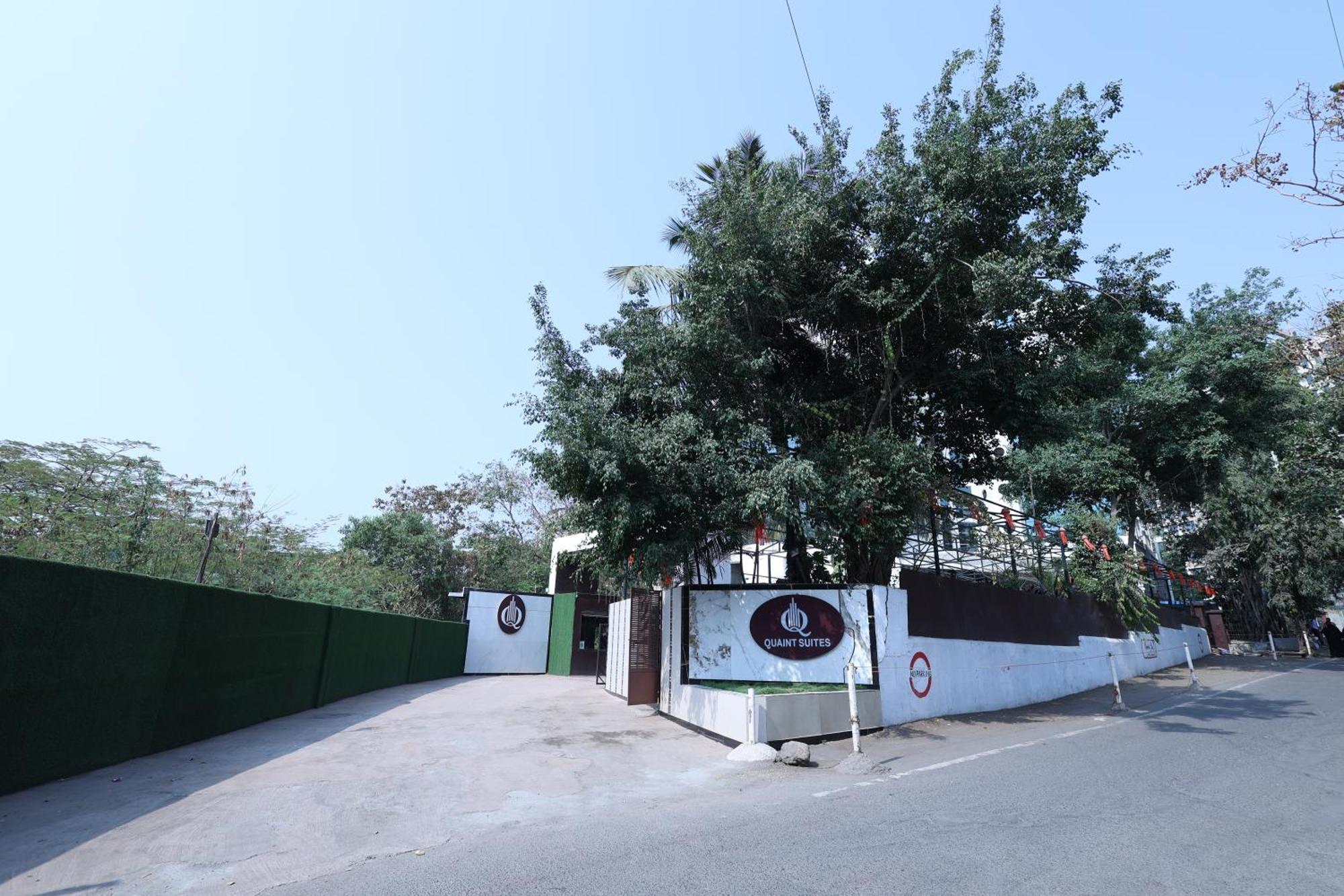 Quaint Suites Hotel & Banquet Bombay Exterior foto